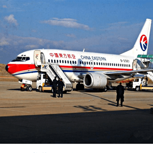 大兴安岭鄂伦春空运公司航空快运业稳步发展的原因是什么？